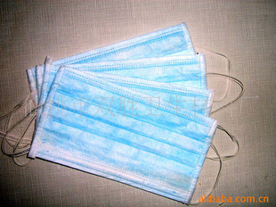 仙桃市雙勝衛(wèi)生材料廠 專業(yè)供應(yīng)高品質(zhì)三層無(wú)紡布口罩、活性炭口罩、醫(yī)用棉紗口罩及鞋套